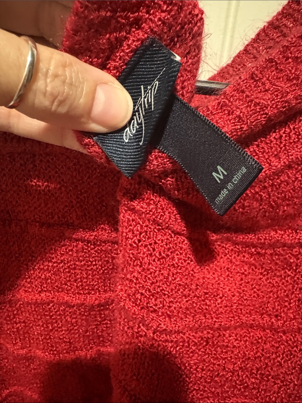 Daytrip Red Ribbed Scoop-Neck Sweater - Picture 3 of 3